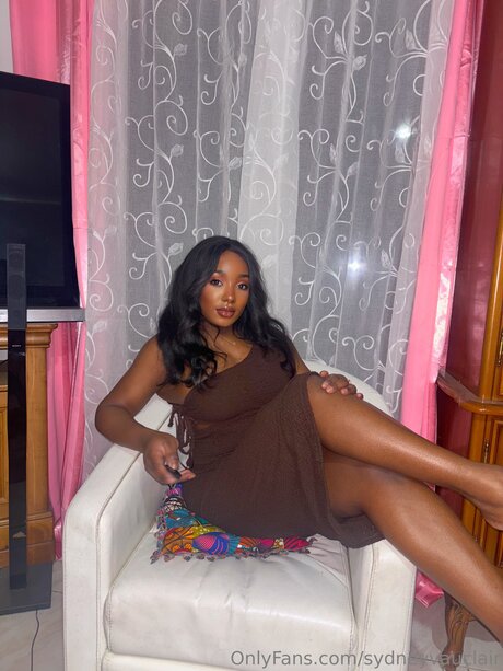 Sydneyvauclair onlyfans nude leaks