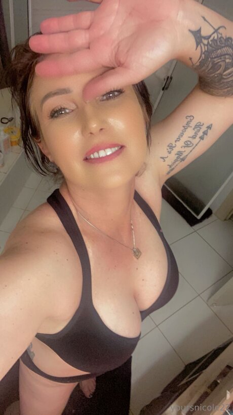 Yoursnicole22 onlyfans picture