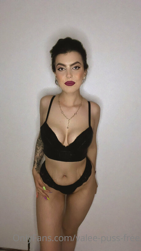 Valentinagoleafree onlyfans porn leak