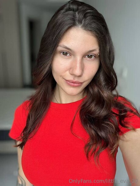 Little Eva 21 onlyfans picture