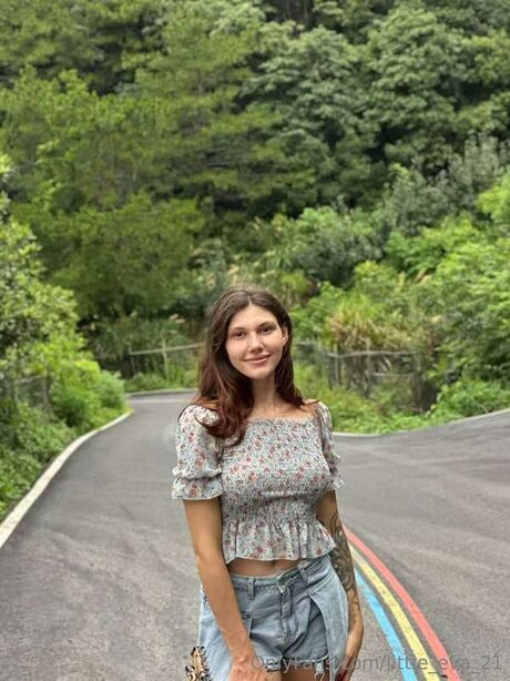 Little Eva 21 onlyfans archives