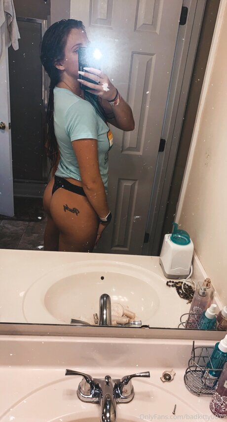 Badkitty0077 nude on onlyfans