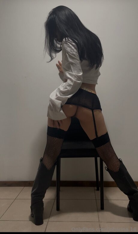 Johanna 18 onlyfans photos