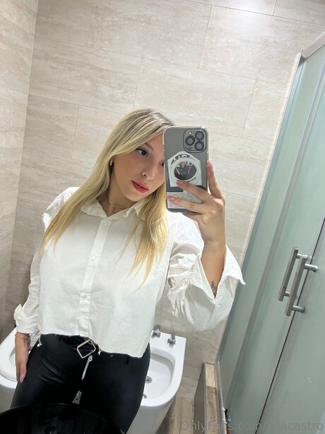 Laiacastro nudes only fans