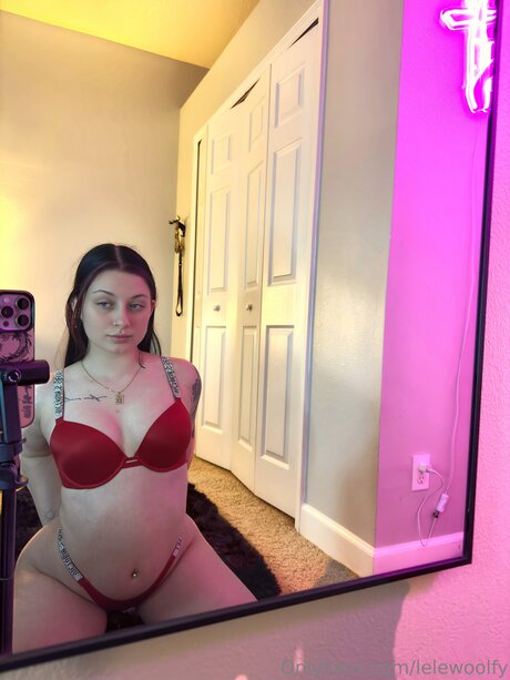 Lelewoolfy onlyfans nude photos