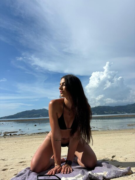 Cleo X nude on onlyfans