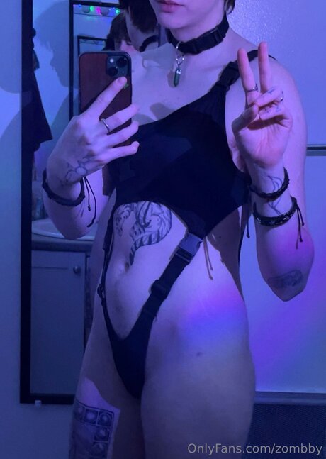 Zombby leaks only fans