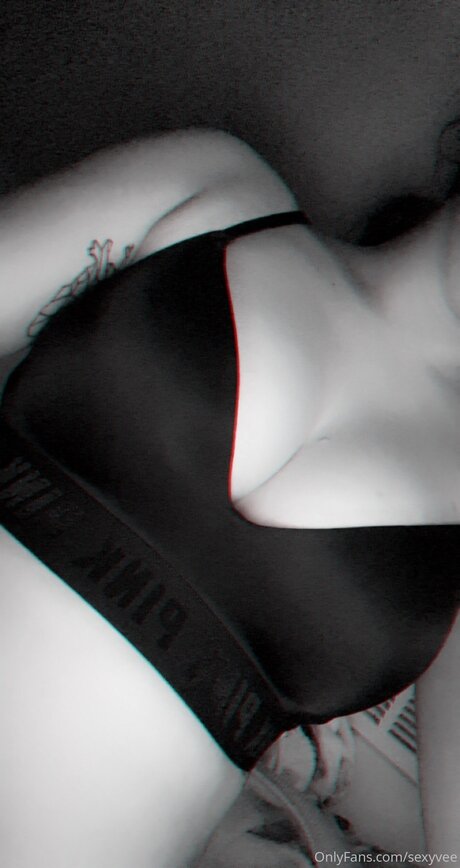 Sexyvee nude onlyfans leak