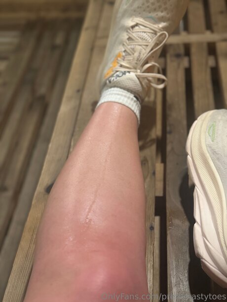 Prettynastytoes onlyfans content