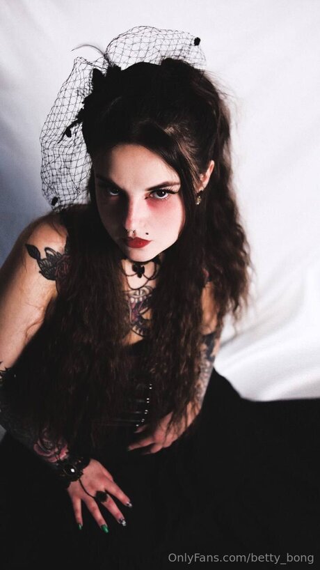 Betty Bong onlyfans porn nude