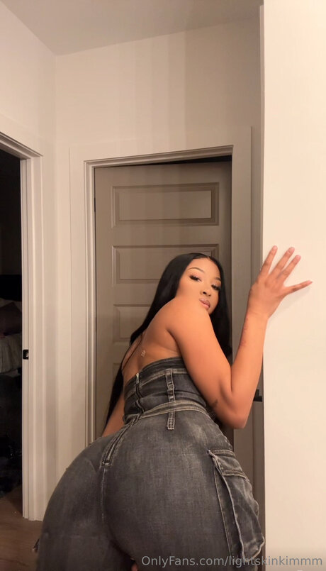 Lightskinkimmm naked onlyfans leaked