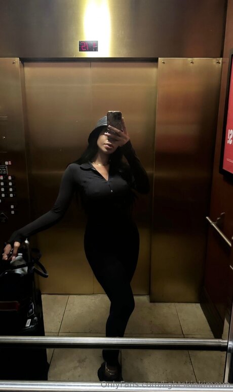 Lightskinkimmm porn only fans