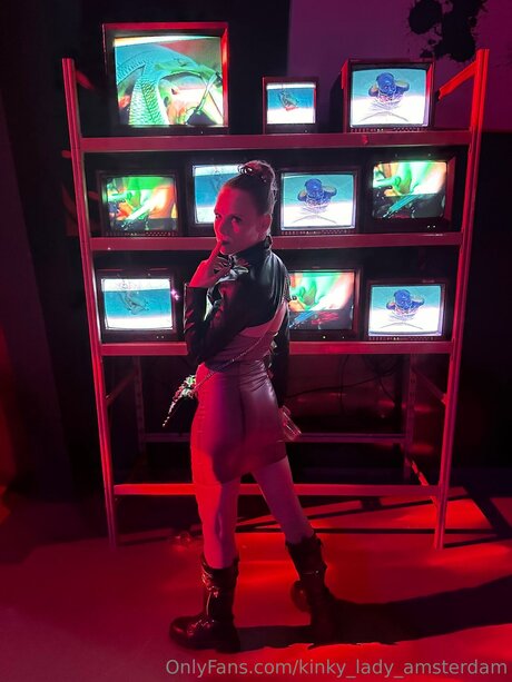Kinky Lady Amsterdam onlyfans fuck