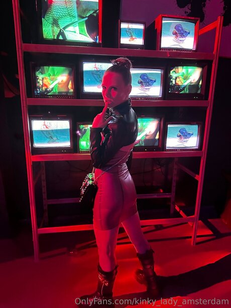 Kinky Lady Amsterdam onlyfans xxx