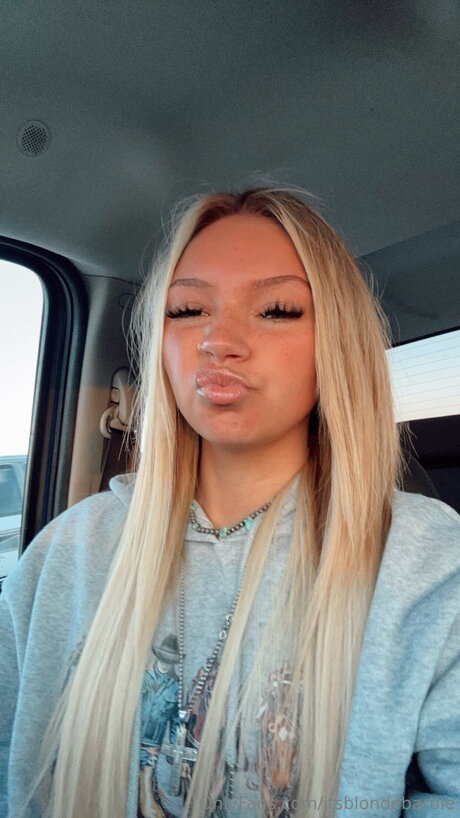 Itsblondebarbie leaked onlyfans pictures