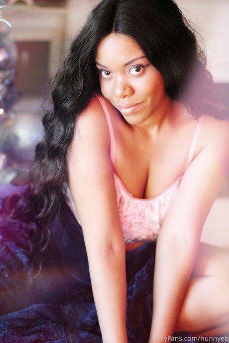 Hunnyeb onlyfans pictures