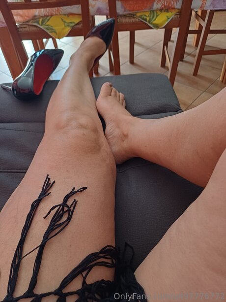 U497776772 topless onlyfans