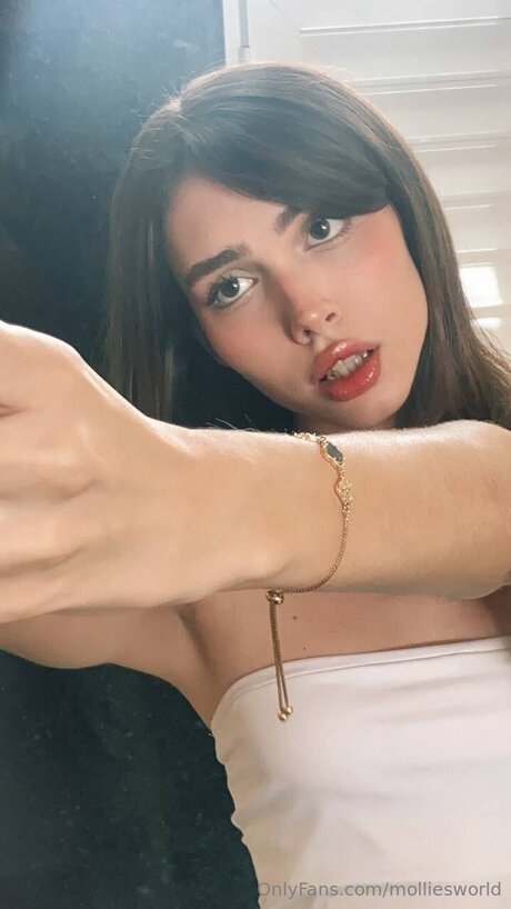 Molliesworld topless onlyfans