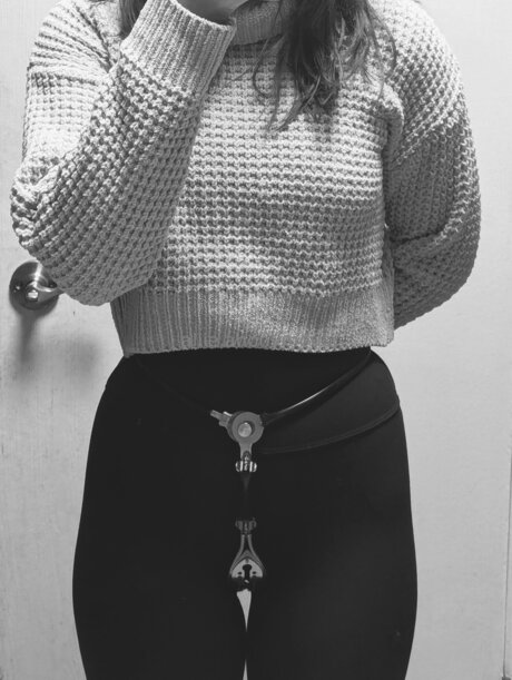 Allie Anonymous leaked onlyfans pics