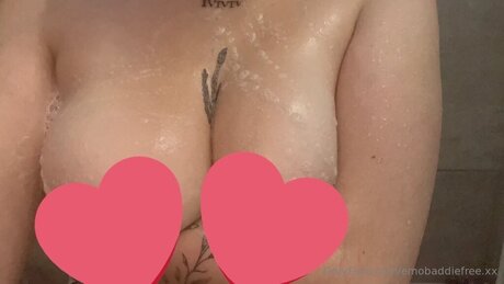 Emobaddiefree Xx leaked onlyfans naked