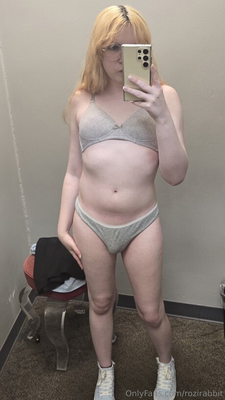 Rozirabbit fans only