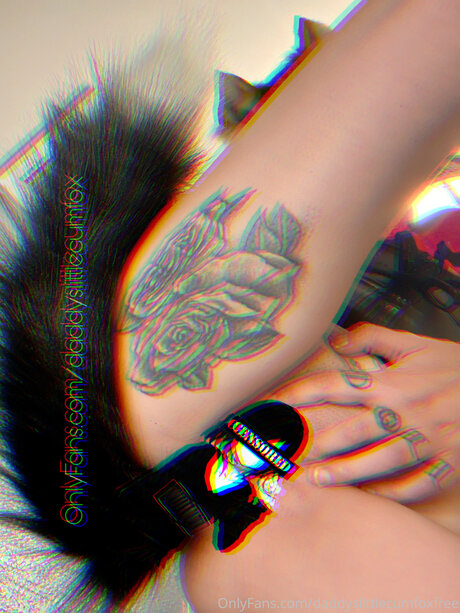 Foxysplaypen onlyfans posts