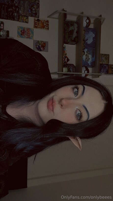 Onlybeees naked only fans