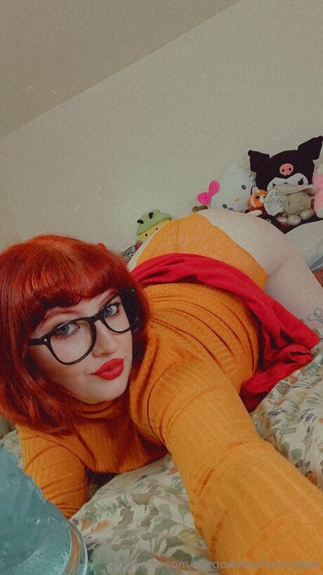 Onlybeees only fans nude leaks