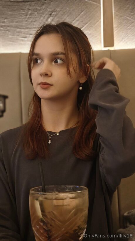 Llily18 only fans pictures