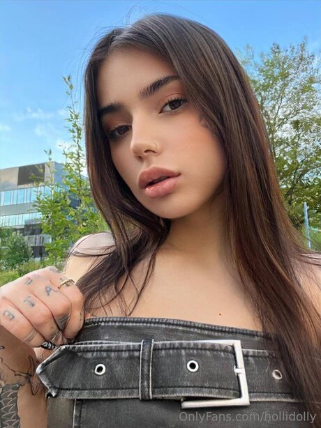 Hollidolly new onlyfans