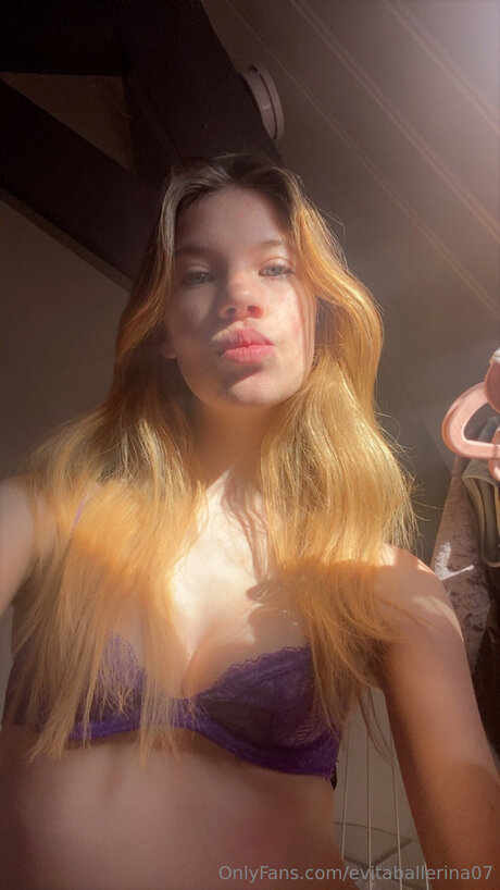 Elvitaballerina07 onlyfans tits