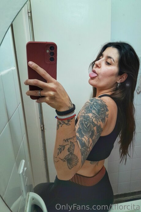Tflorcita nude on onlyfans