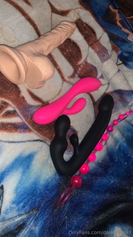 Darkaries93 on onlyfans