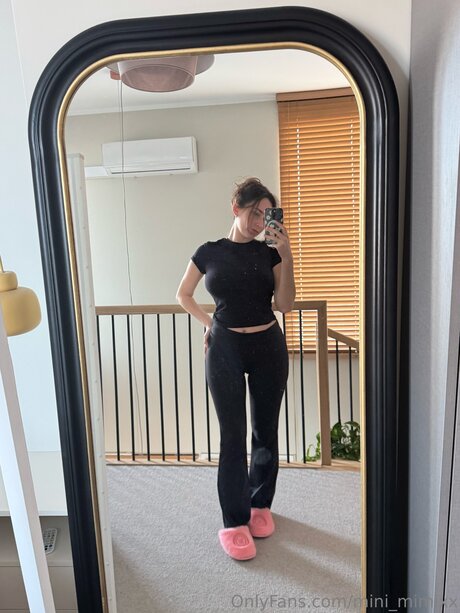 Mini Mimixx onlyfans leaked xxx