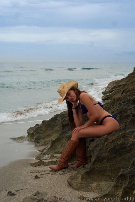 Spicypicklegirl99 onlyfans photos