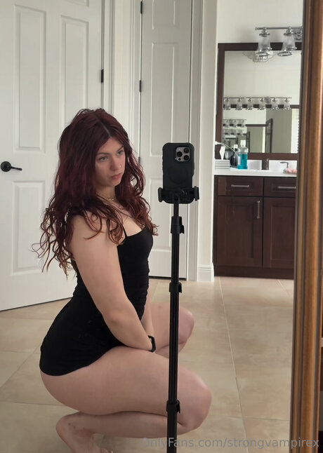 Strongvampirex onlyfans porn leak