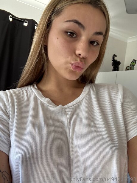 Kaylablakely onlyfans model photos