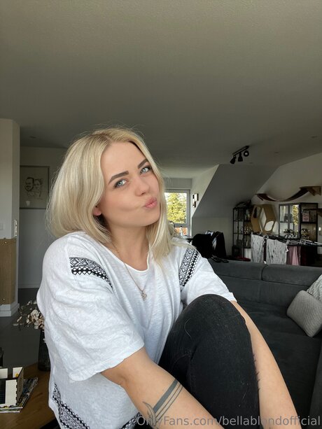 Bellablondofficial onlyfans hot
