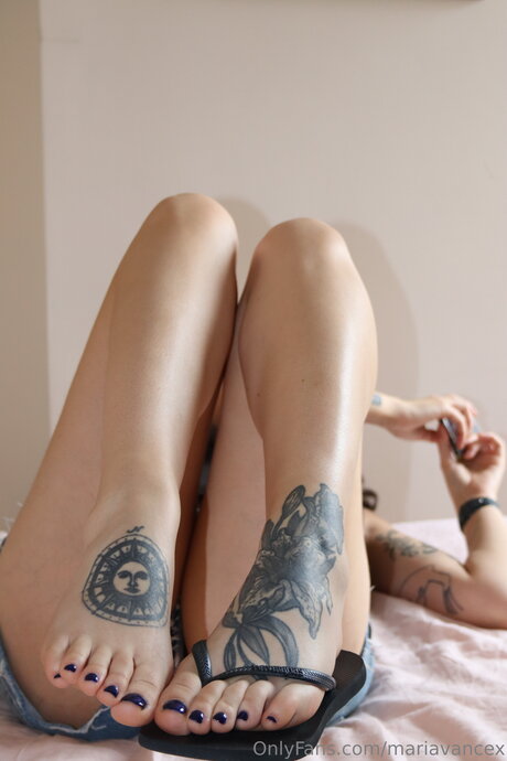 Mariavancex naked on onlyfans