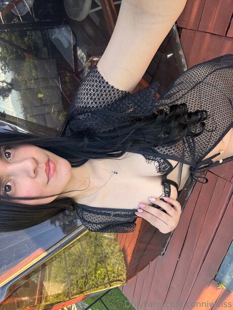 Conniwaiss hot onlyfans