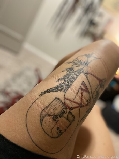 Taelorgang onlyfans model images