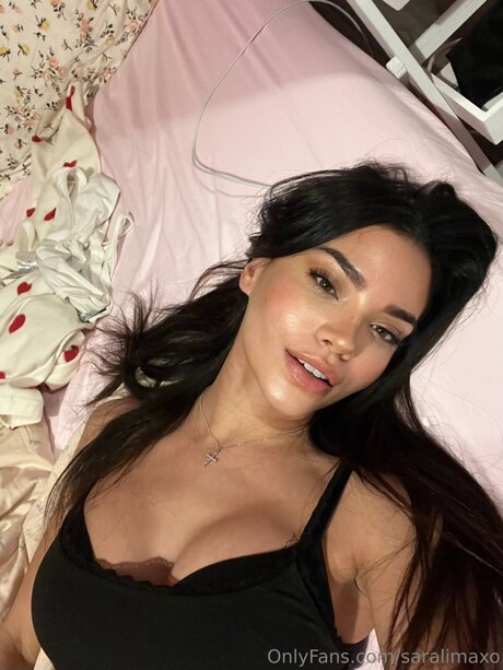 Saralimaxo onlyfans strip