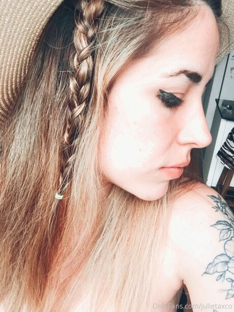 Aliceayress onlyfans photos