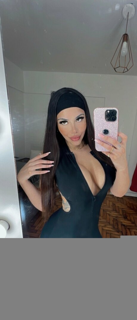 Lovelyvictoria22 onlyfans nude pictures