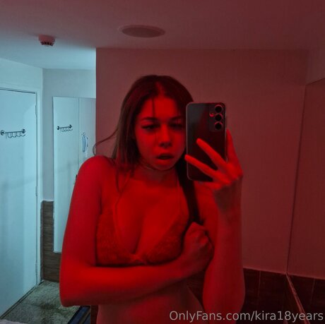 Kira18years nude only fans leaks
