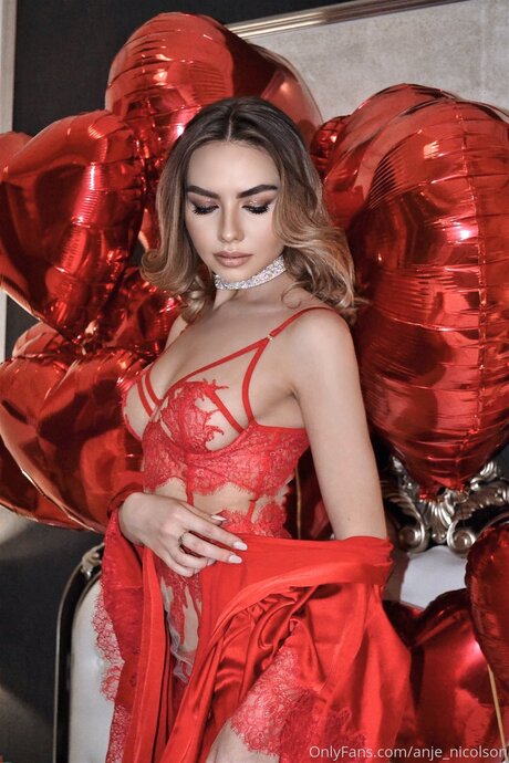 Anje Nicolson onlyfans strip