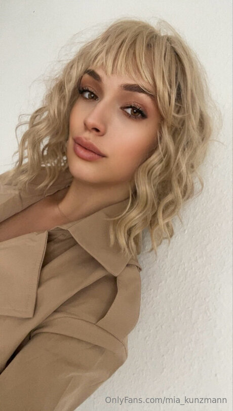 Mia Kunzmann onlyfans porn leak