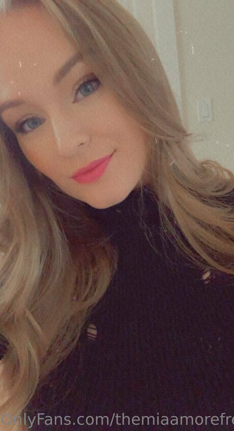 Themiaamorefree nude porn onlyfans