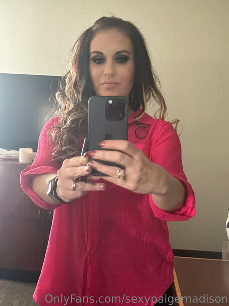 Sexypaigemadison onlyfans model