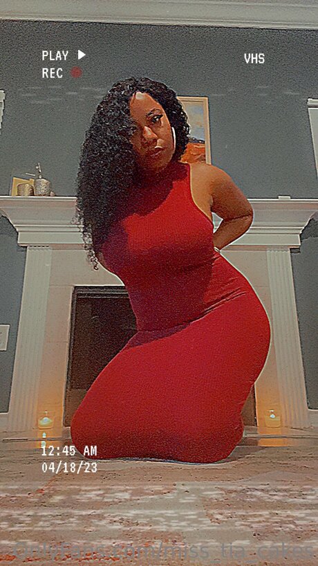 Miss Tia Cakes leak only fans